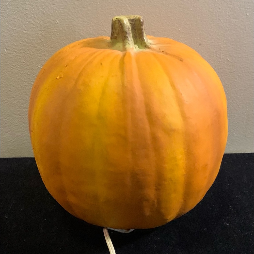 Vintage 1993 Trendmasters Light Up Halloween Jack-O-Lantern 9” Foam Pumpkin - Picture 3 of 4